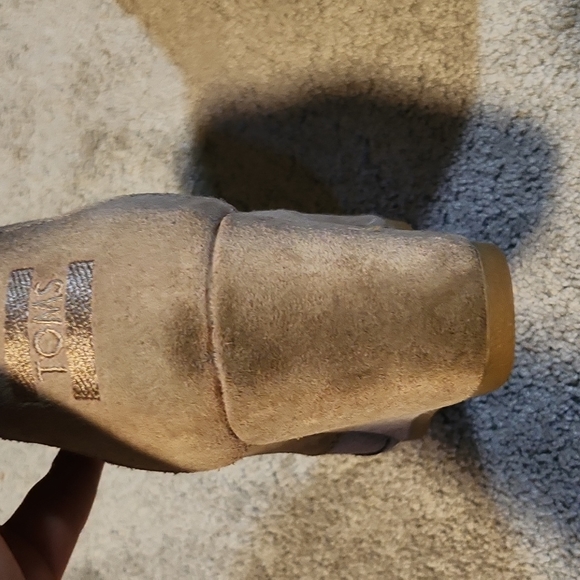 Tom's khaki platform booties size 7.5 - Picture 6 of 17